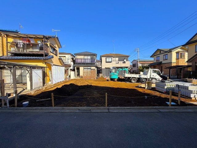 【前面道路含む現地写真】 | □■平塚市南金目 売地■□ | 【南東側道路】周辺交通量少なく静かな住環境が広がっています。