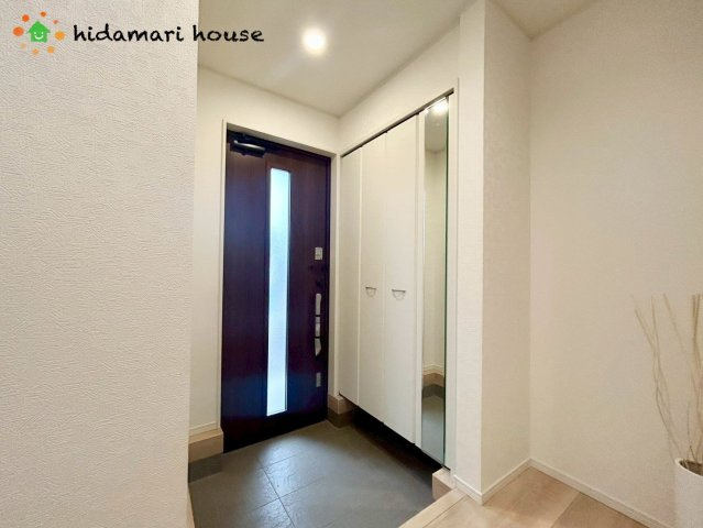 蓮田市黒浜第10　新築平屋戸建　クレイドルガーデン01の玄関