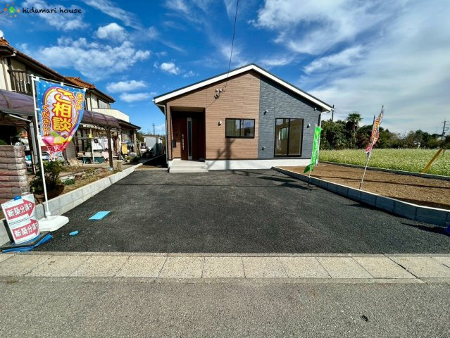 蓮田市黒浜第10　新築平屋戸建　クレイドルガーデン01の駐車場