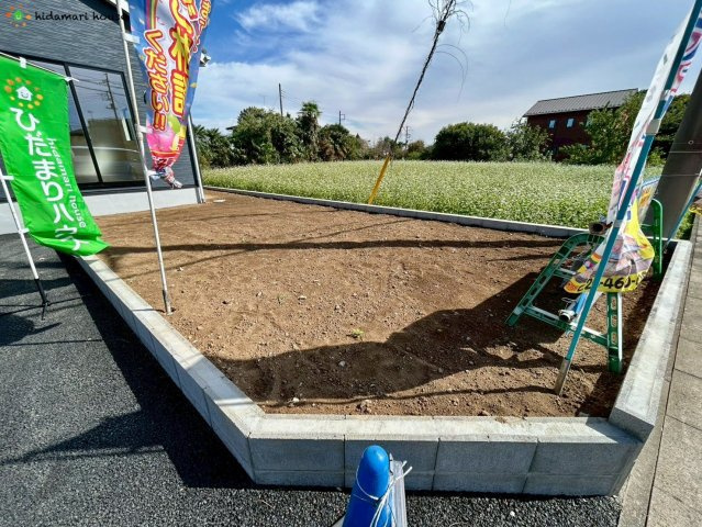 蓮田市黒浜第10　新築平屋戸建　クレイドルガーデン01の庭