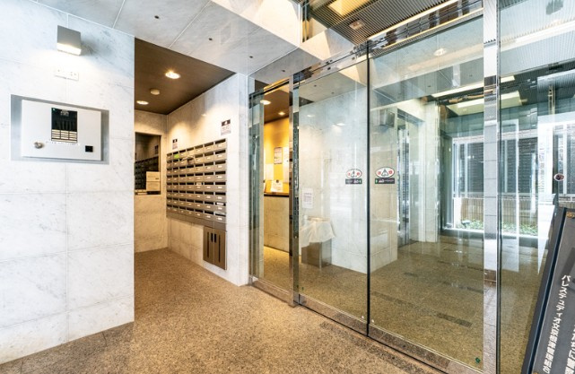 【エントランス】