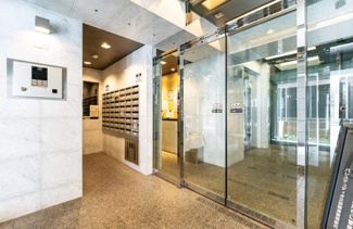 【エントランス】