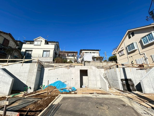 板橋区中台1丁目　新築戸建　全3棟の外観|2025.12.28撮影

現地ご見学希望・資料請求などお気軽にお問い合わせ下さい！
03-5990-5201