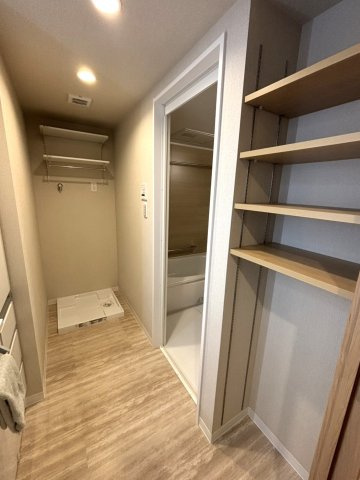 グローリオ志木柏町の独立洗面台|洗面室