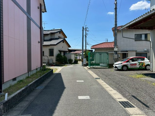 井上町9丁目貸倉庫の周辺