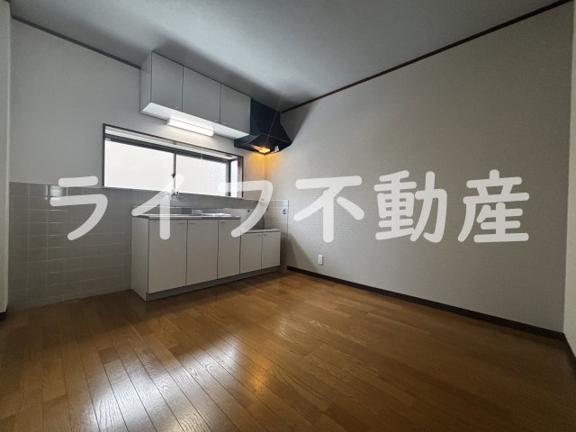 ハイツ松風の居間・リビング|こちらの居間で趣味の時間をお楽しみください