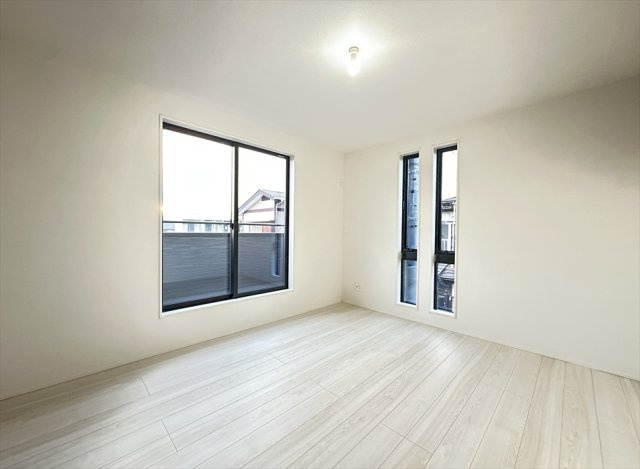 【洋室】 | 朝霞市宮戸3丁目　新築一戸建住宅　全2棟　(丸井志木店) | 洋室7帖