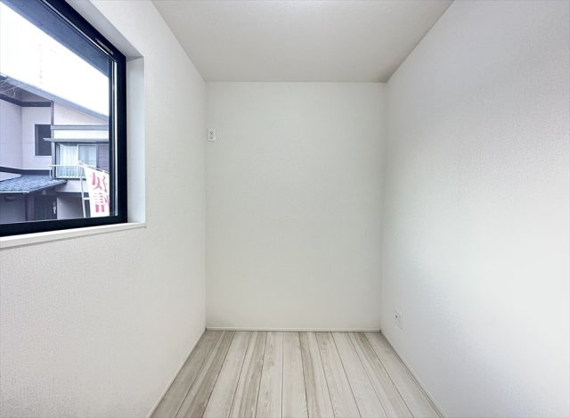 【洋室】 | 朝霞市宮戸3丁目　新築一戸建住宅　全2棟　(丸井志木店) | 洋室3帖