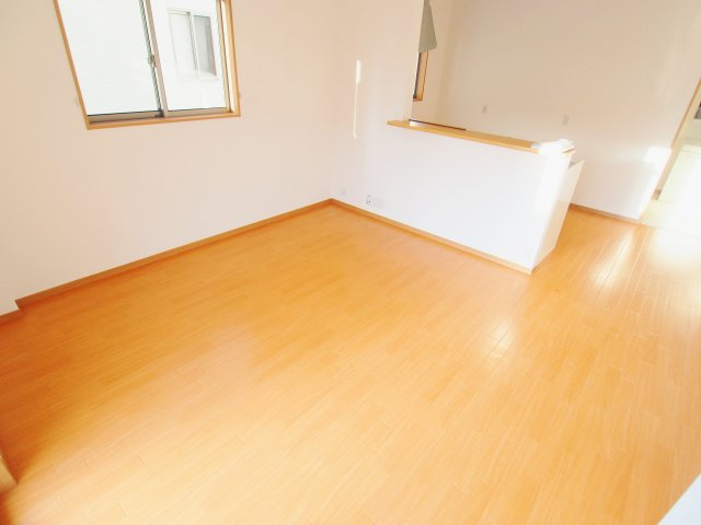 Skyfield B棟の居間・リビング