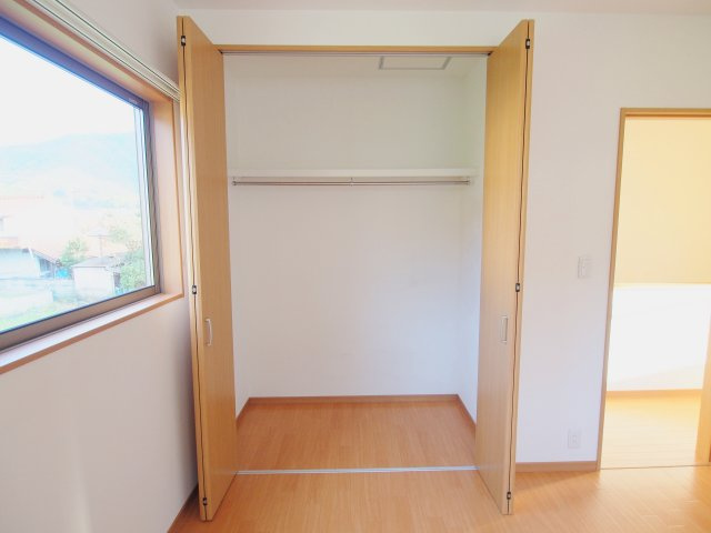 Skyfield B棟の収納