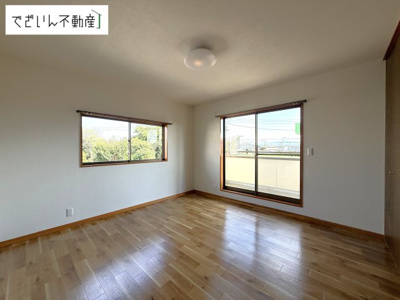 【洋室】 | 本庄市小島南3丁目　中古住宅   | 2F8帖洋室
現地(2025年7月撮影)