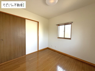 【洋室】 | 本庄市小島南3丁目　中古住宅   | 2F4.5帖洋室
現地(2025年7月撮影)