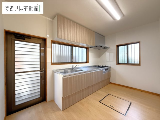 【キッチン】 | 本庄市小島南3丁目　中古住宅   | 現地(2025年7月撮影)
