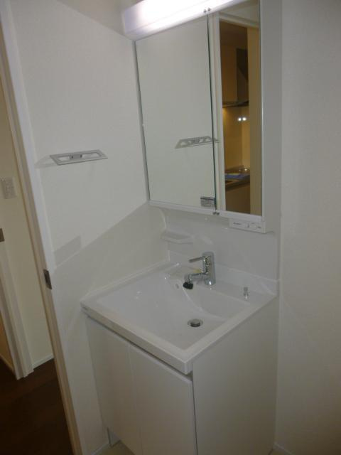 ノナ駒場　南向き　最上階　駅近の洗面所