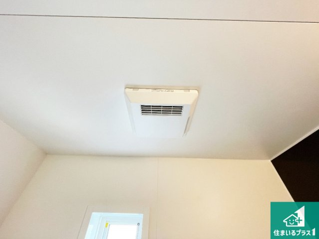 天理市田町　第1期　新築一戸建ての冷暖房・空調設備|四季を通して快適なバスライフをお手伝いする浴室暖房乾燥機！浴室の乾燥・暖房・涼風・換気はもちろん、２４時間換気にも対応！