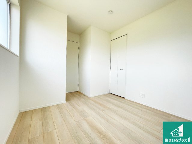 天理市田町　第1期　新築一戸建ての洋室|シンプルな洋室は、自分好みのインテリアが楽しめます♪ご家族とインテリアや家具を選びに行くのは新築購入時の醍醐味の一つです。ぜひお楽しみください♪