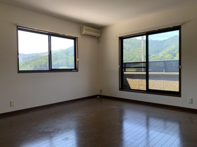  | (商談中)市島町上鴨阪中古住宅900万円