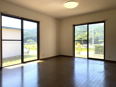  | (商談中)市島町上鴨阪中古住宅900万円