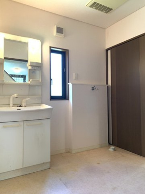  | (商談中)市島町上鴨阪中古住宅900万円