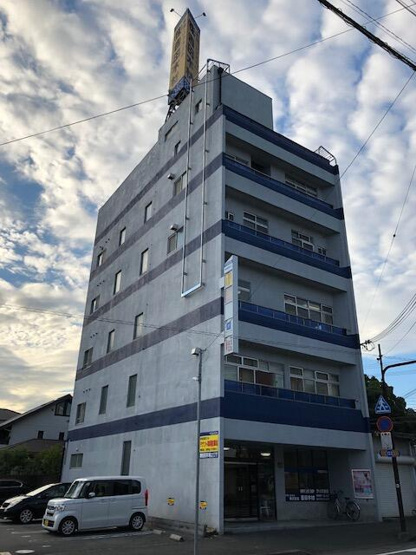 【外観】 | 神宮吉田ビル　橿原神宮公苑洗ロードサイド1階路面テナント