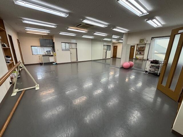 【内装】 | 神宮吉田ビル　橿原神宮公苑洗ロードサイド1階路面テナント