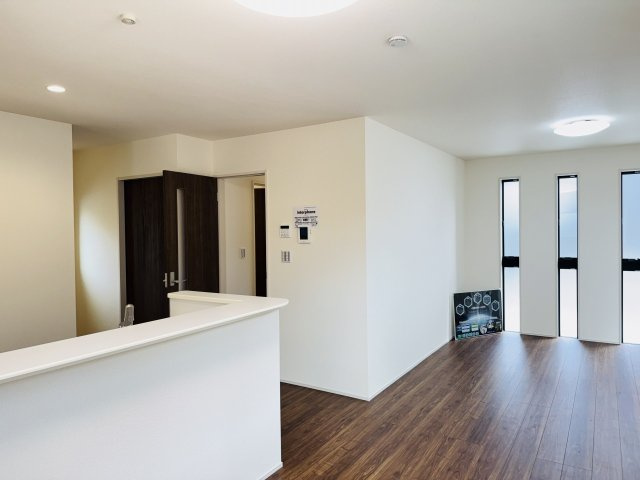 八王子市　川口町　新築一戸建て　４６期の内装|～18.25帖の明るいLDKで、家族団欒の時間をお過ごしいただけます～