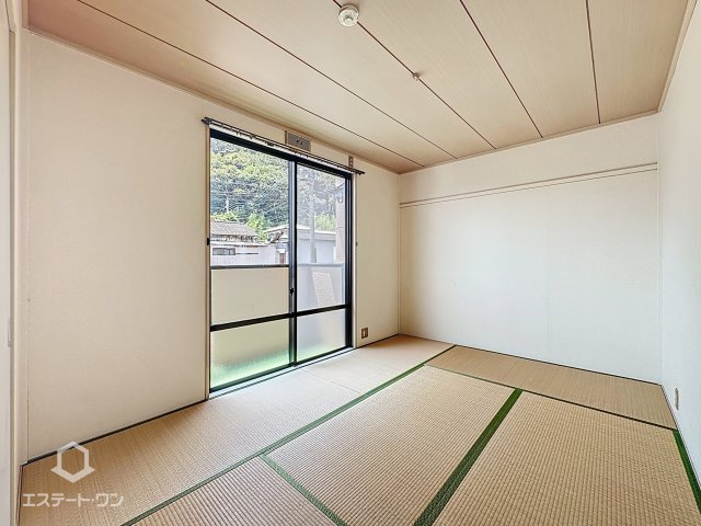 ラークヒルズの和室