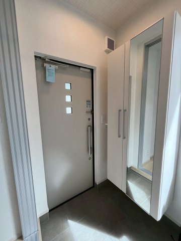 メゾングランシャンの玄関|玄関です