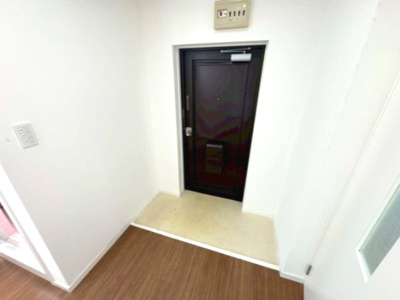 【玄関】 | パルティーレ八万町