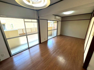 【居間・リビング】 | パルティーレ八万町