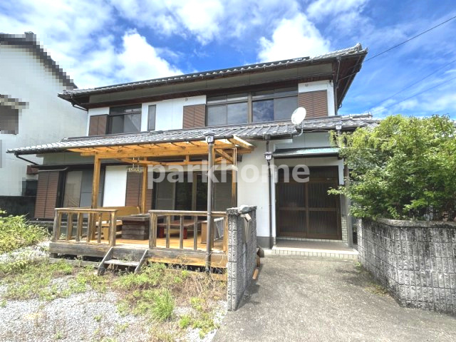土佐市高岡町丙　中古住宅の外観