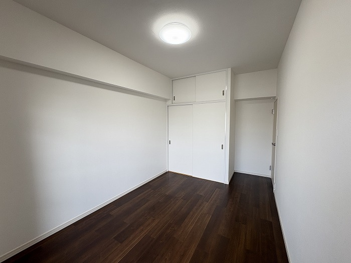 三旺マンション藤森の洋室