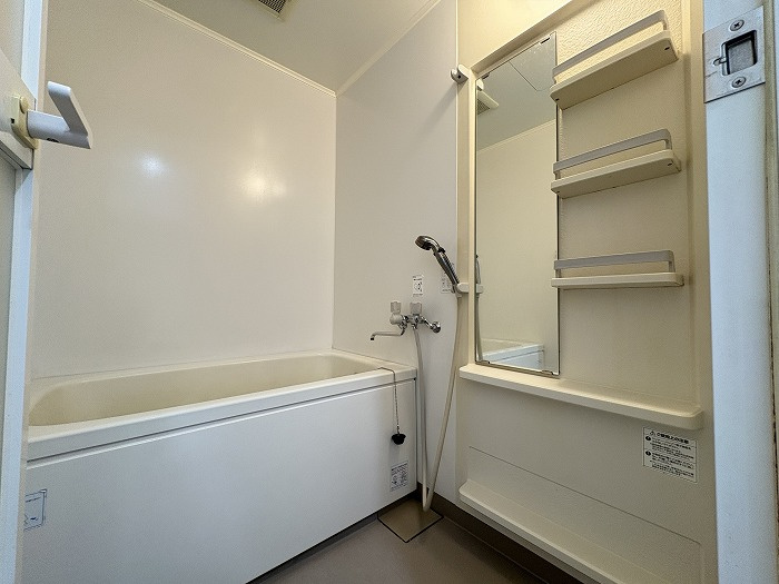三旺マンション藤森の浴室