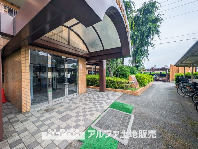 ダイアパレス昭島Ⅱの外観|【現地からの眺望】
◆シチュエーション◆窓をあけると、目に飛び込むのは緑と光の風光明媚な景色。僕の目に映るは、ここで家族と会話をワイワイガヤガヤ楽しんでいるシチュエーション。