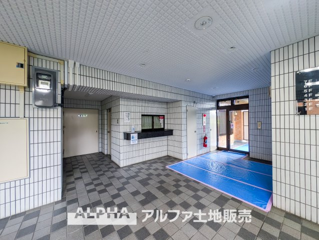 ダイアパレス昭島Ⅱのエントランス|【full space】
◆気軽に人を招ける◆ゆったりとした住空間に手のぬくもりを感じれるような温かい住まい。そんな環境で暮らしていくうちに僕たちも変わって行く。