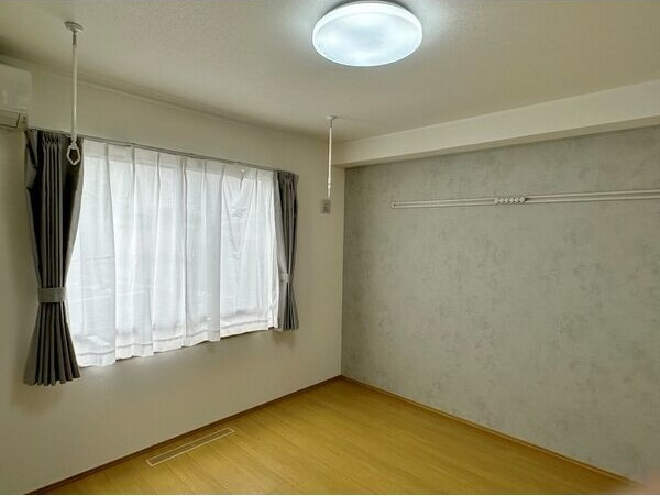 Broadway(ブロードウェイ)Ⅰの洋室