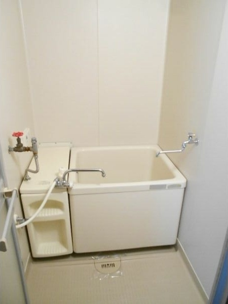 タウンハウスヨシダC棟の浴室