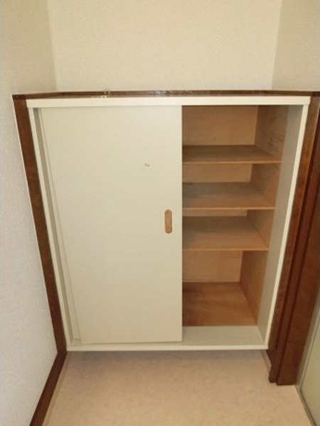 タウンハウスヨシダC棟の玄関