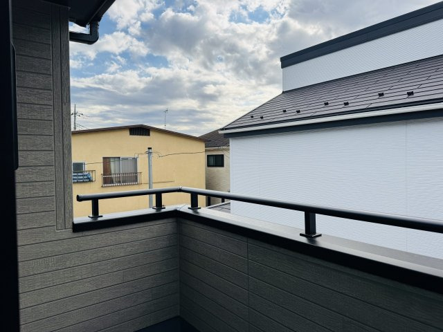 八王子市　川口町　新築一戸建て　４６期のバルコニー|～南面・東面にバルコニーがあります～