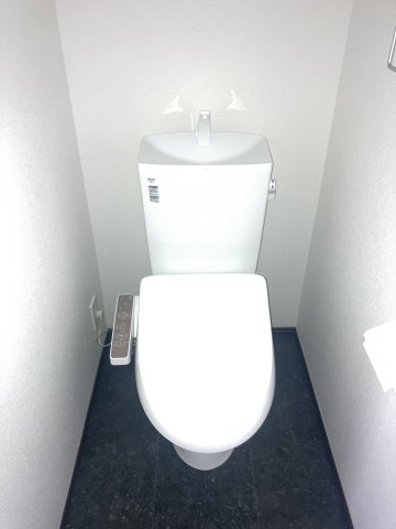 Le Meilleur水沢Aのトイレ