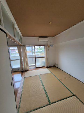 ビレッジハウス滝沢大崎2号棟の和室