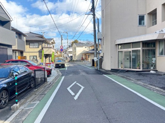 【前面道路含む現地写真】 | 廿日市市大東（廿日市駅徒歩９分！）全2区画　NO2【外構工事費込】 | 道路幅員6.15ｍ