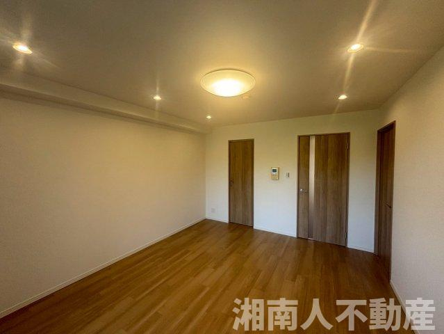 コモンシティ湘南衣笠ノース・リッジ棟の洋室|コンパクトで使いやすい洋室です