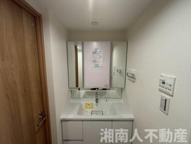 コモンシティ湘南衣笠ノース・リッジ棟の独立洗面台|朝の身支度には欠かせない独立洗面化粧台