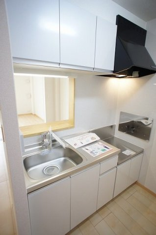 レジデンス　アマーレのキッチン|コンパクトなキッチンで掃除もラクラク