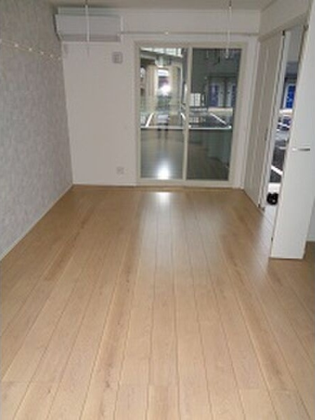 エルシオン A棟の居間・リビング