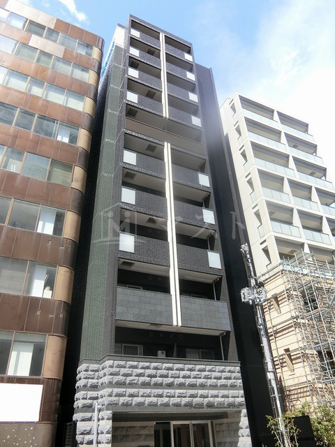 プレサンス南森町ライズの外観