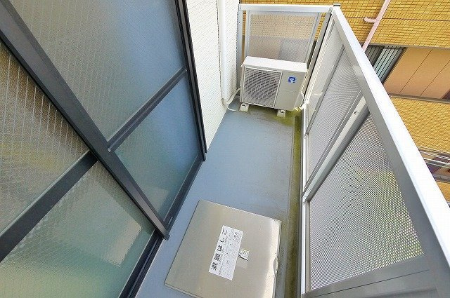 レオパレスビューヒルズテンのバルコニー