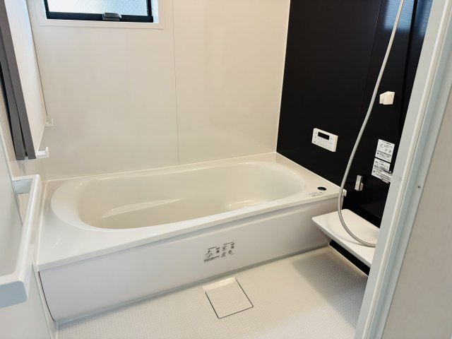 八王子市　川口町　新築一戸建て　４６期の浴室|～のびのびくつろげるバスルーム　１日の締めくくりに癒やしのバスタイムを～