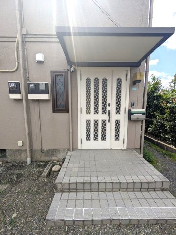 テラスハウス羽中のエントランス